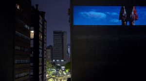 Leviatã – Projection by Felipe Texeira