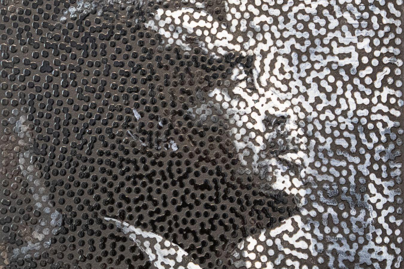 Daniel Boyd, RAINBOW SERPENT (VERSION), Installation view, Gropius Bau (2023)