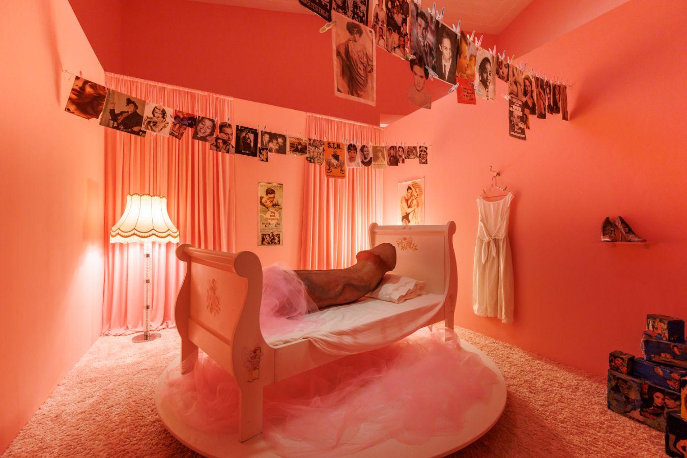 Vaginal Davis, The Wicked Pavilion: A Tween Bedroom, installation view, Vaginal Davis: Fabelhaftes Produkt, Gropius Bau, 2025