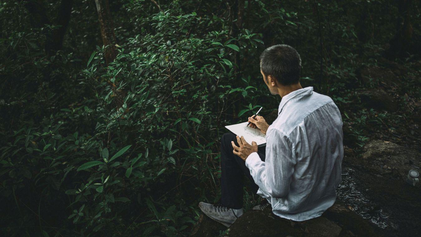 Zheng Bo drawing on Lantau Island, 2020