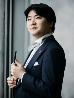 Porträt des Dirigenten Kazuki Yamada
